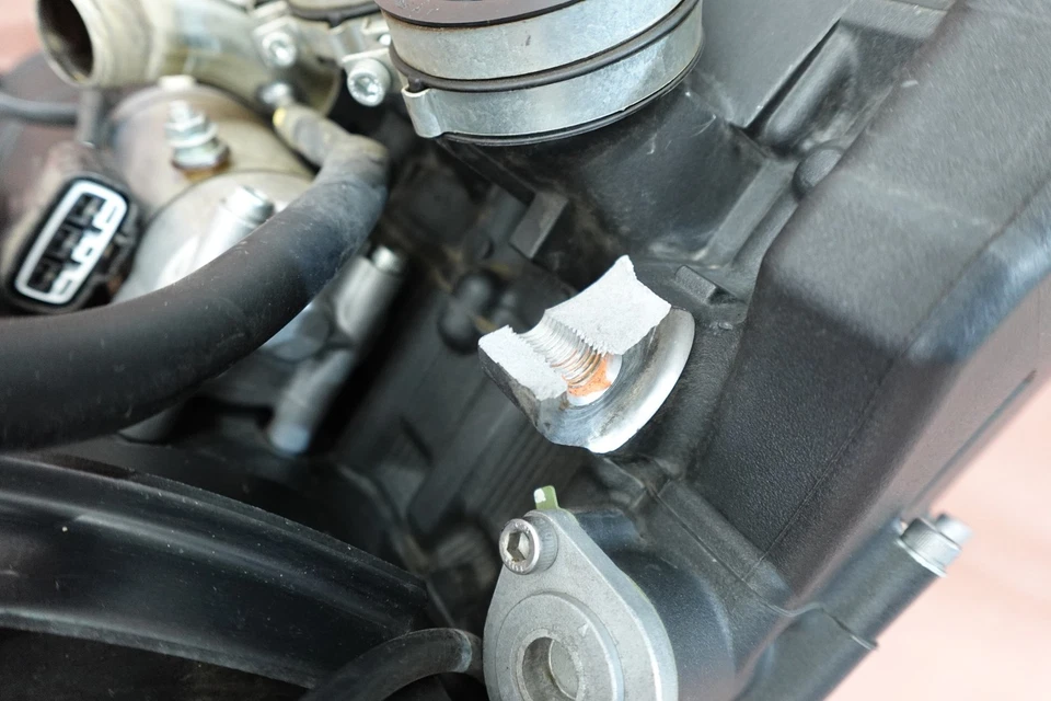 2006-2015 YAMAHA FZ1 FZ1000 FZ1-S ENGINE MOTOR TRANSMISSION (SEE PHOTOS) - Imagem 4 de 4