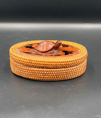 Vintage Indonesien Lombok Holz Rattan handgeschnitzt Schildkröte Deckelkorb 14x10x6 cm