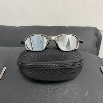 Vintage Oakley Juliet 2.0 X-Metal Polarized Sunglasses Gray Frames 