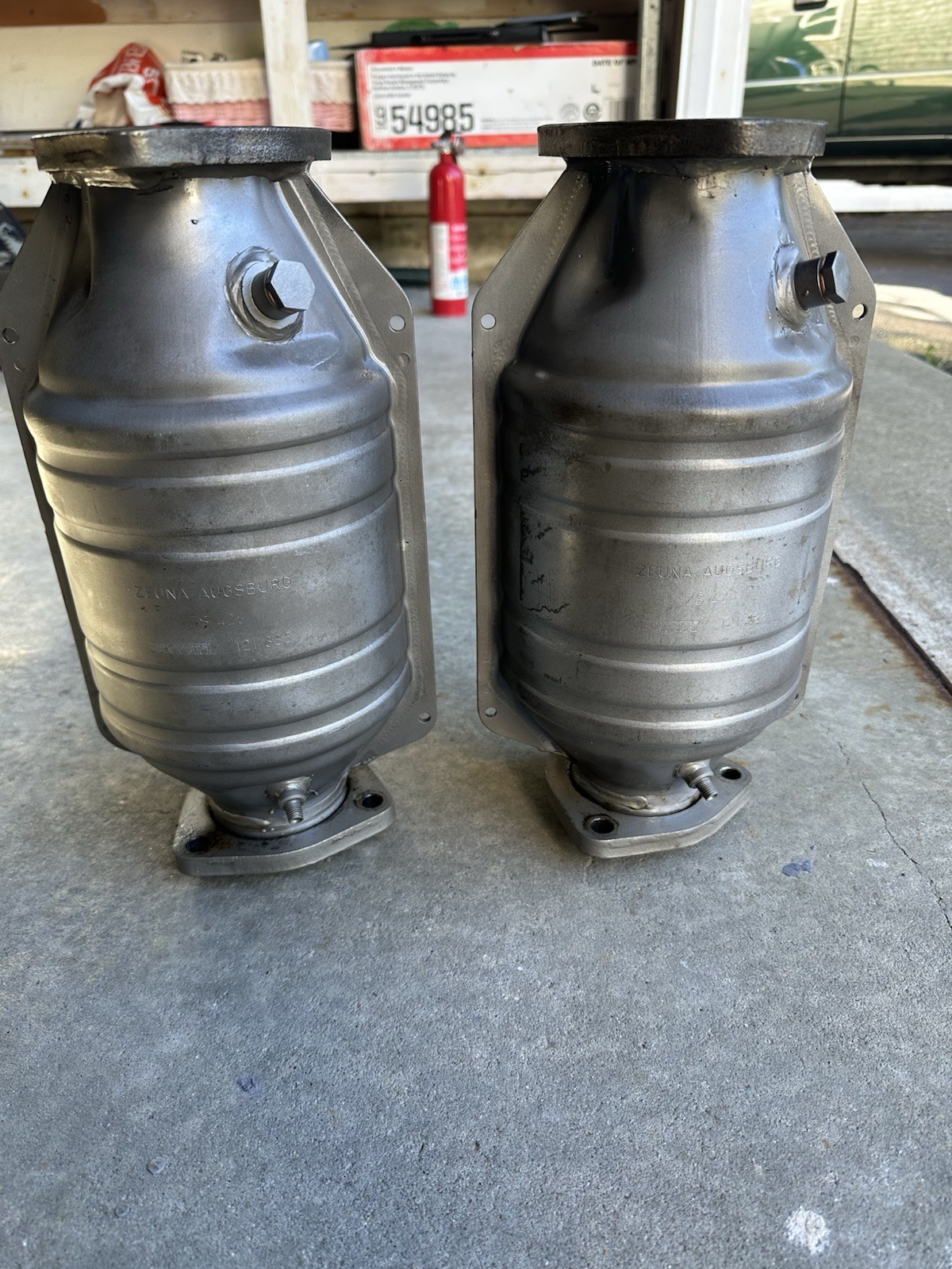 Ferrari Testarossa 1984-1991 Catalytic converter P/N 121385