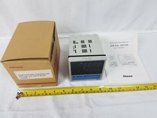 Shinko JCD-33A-R/M Multi-range temperature controller 100-240VAC 50-60Hz Unused