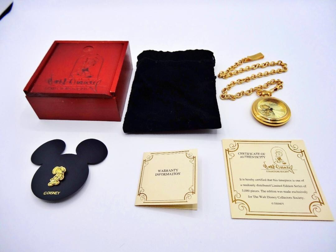 Fossil Disney Pinocchio Jiminy Cricket Pocket Watch Limited to