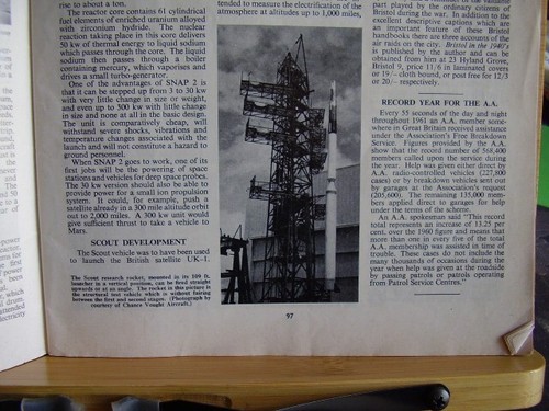 MECCANO MAG MARCH 1962 WUPPERTAL OVERHEAD RAILWAY COSMIC BUTTERFLY HILLER TEN99 - Picture 5 of 7