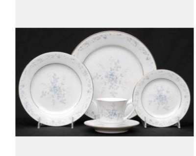 63 Piece Noritake Carolyn for 8 (6) Piece Place Setting + More! 