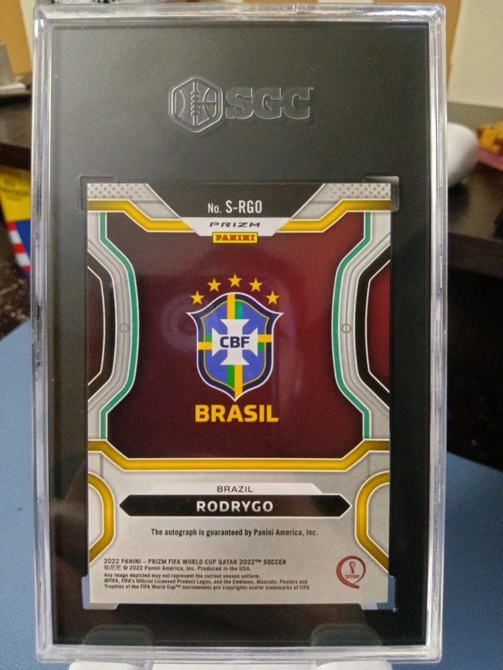 2022 Panini Prizm FIFA World Cup Qatar Rodrygo Signatures Green Wave SGC 9/10 - Image 3 of 3