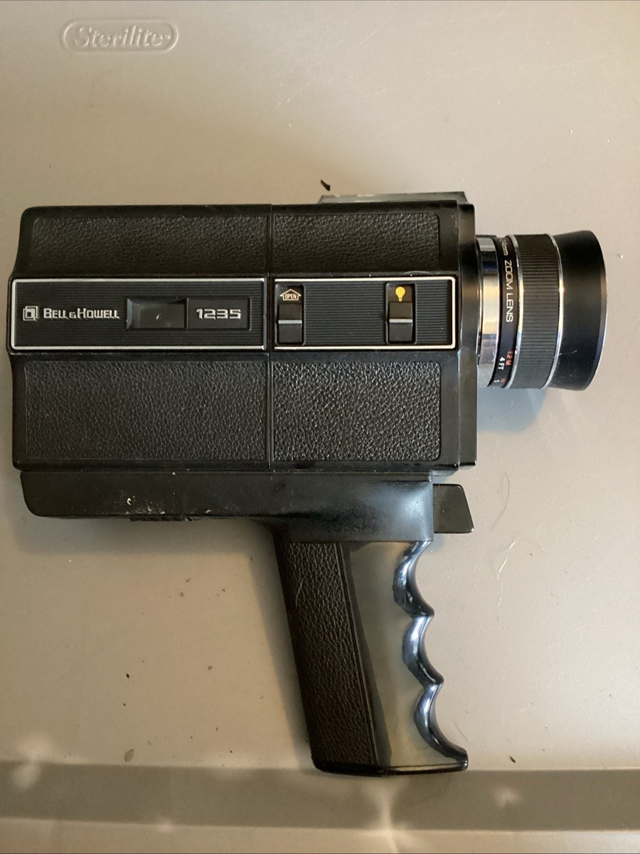 Vintage Bell & Howell FilmoSonic XL 1237 8 Sound Super 8 Movie