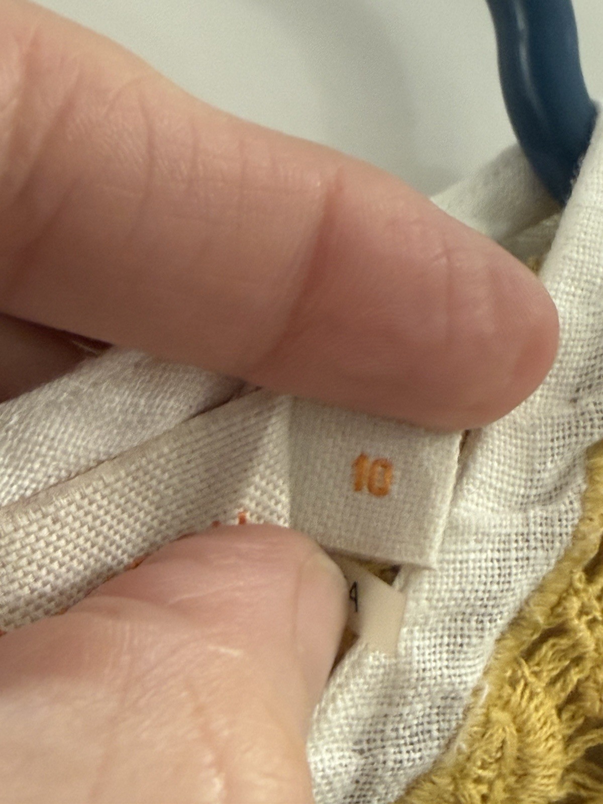 Tory Burch Women's Sleeveless Blouse 100% Linen, Size 10 thumbnail 6