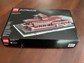 LEGO (21010) Architecture: Robie House - 100% Complete with Instructions & Box