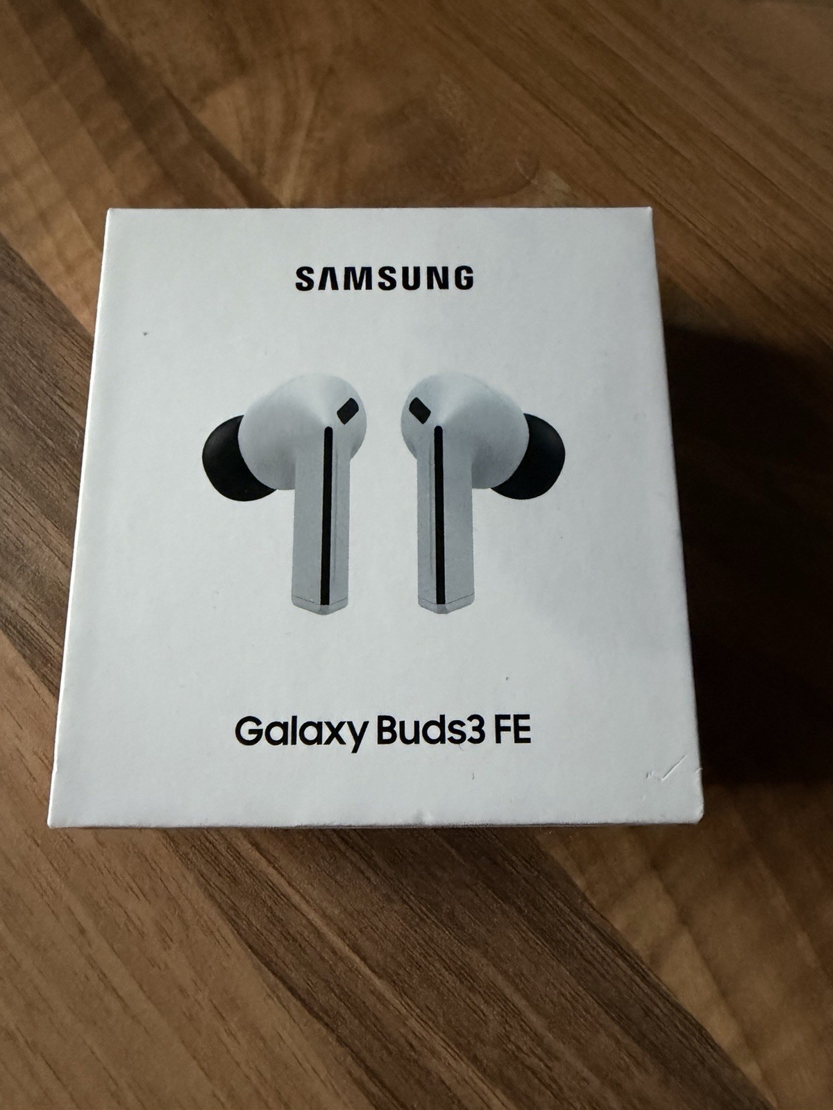 Samsung Galaxy Buds3 FE White Bluetooth In-Ear Earbuds with Adaptive ANC