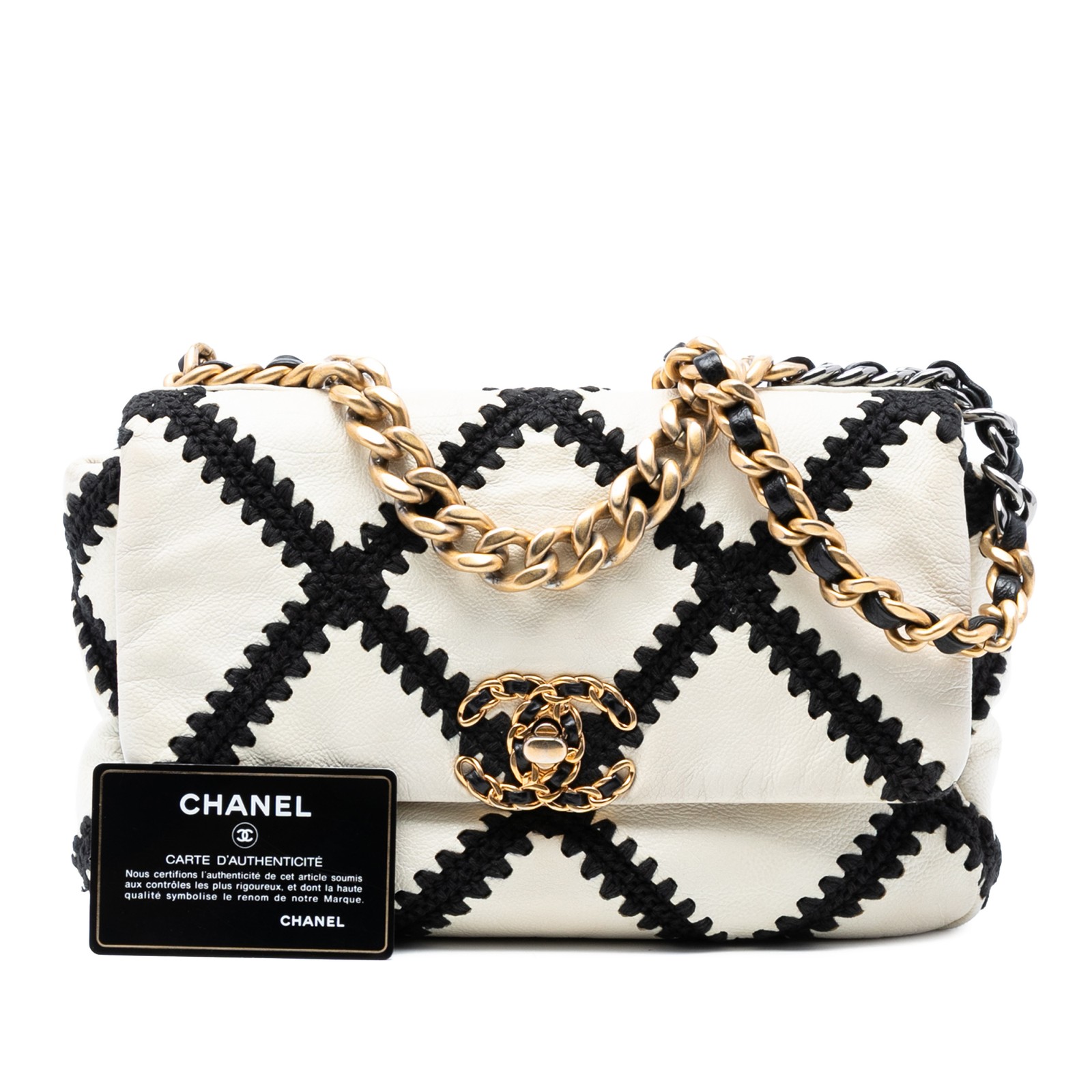 Authenticated Chanel Medium Crochet Calfskin 19 F… - image 8
