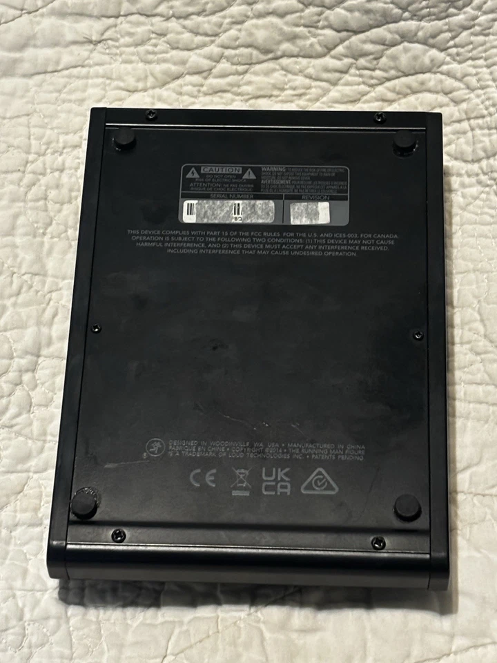 Mackie Mix5 5-Channel Compact Mixer – Desktop Audio Mixer w/ Power Adapter - Image 4 of 4