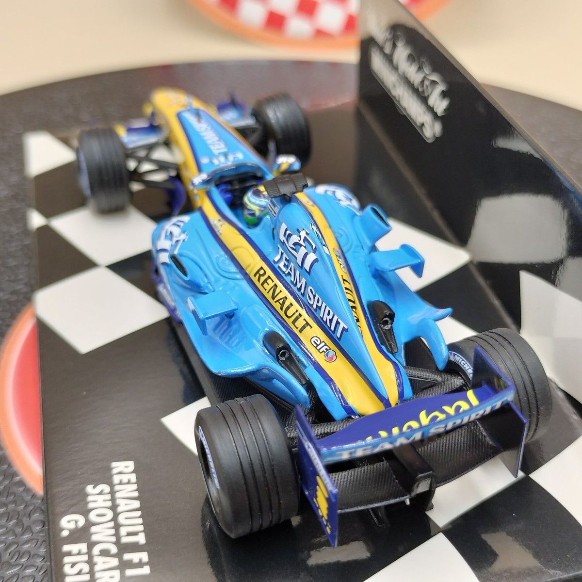 MINICHAMPS 1/43 Renault F1 Team Show Car 2005 Fisichella 400050076