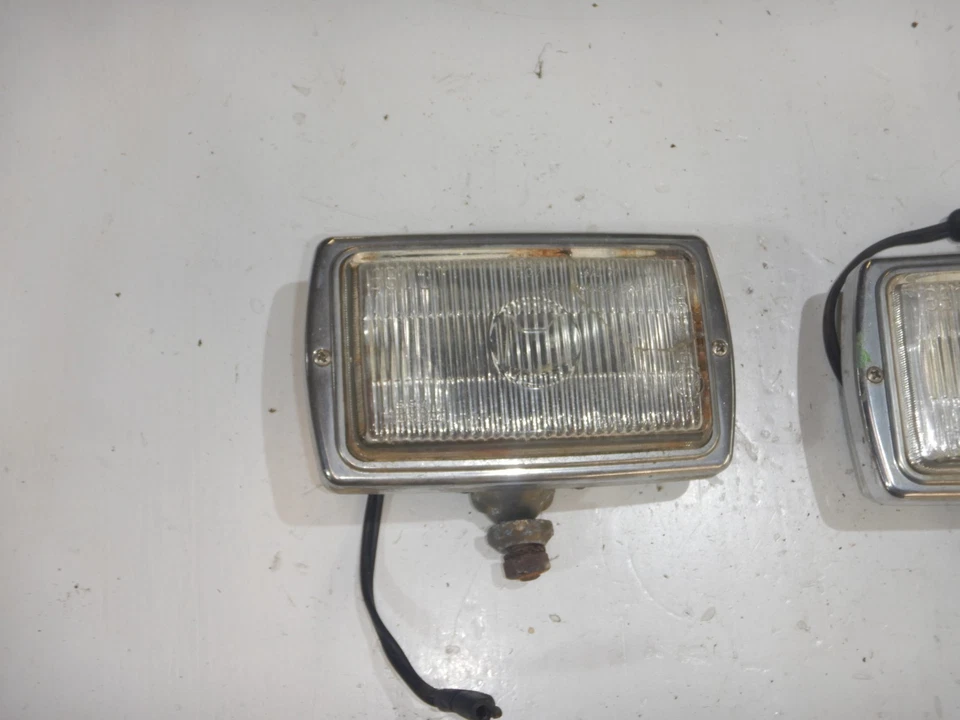 Par de luces antiniebla delanteras Jeep Grand Wagoneer SJ 84-91 de fábrica Marchal 850 852 859 Foto 3 de 4