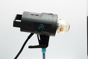 Broncolor Pulso G Zoom Flash Head. 3200J
