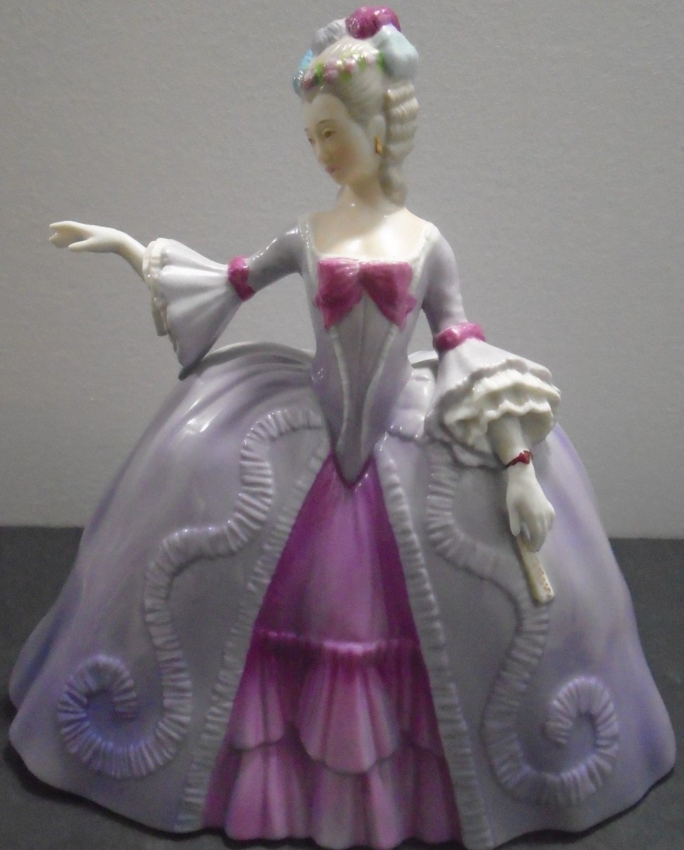 VINTAGE FRANKLIN PORCELAIN FIGURINE MARIANNE THE MINUET JAPAN 1980