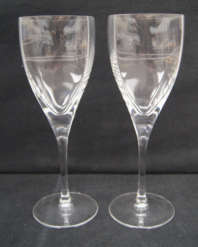 SET OF 2 MIKASA 8 3/8" PANACHE Clear Blown Glass Wine Glasses