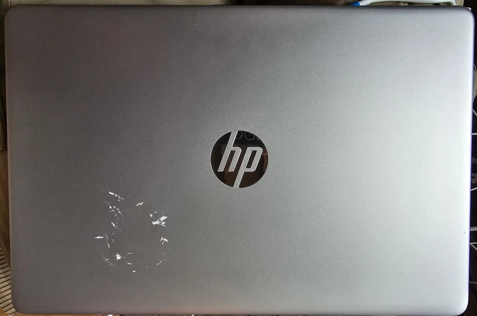 HP 15s-eq1510sa 15.6" Full HD Laptop AMD Ryzen 5 4500U 8GB RAM 256 GB SSD - Image 3 of 4
