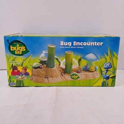 Uncle Milton Disney Pixar A Bug's Life Bug Encounter Live Insect Multi-Viewer