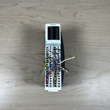 SCHNEIDER Telemecanique Advantys 24 VDC 16pt Sink STB-DDI-3725 w/ Mounting Base