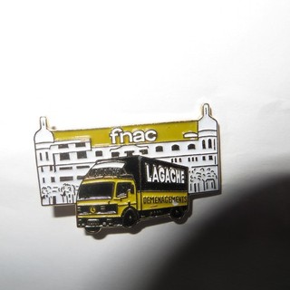 PIN'S FNAC RARE LAGACHE PASS MUSIC LILLE LIVRE TVA RIMBAUD