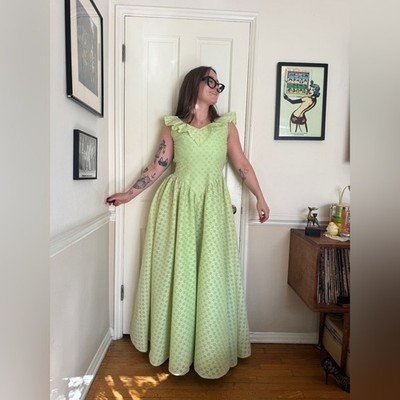 60s Vintage Basque Waist Green Eyelet Lace Princess Gown Sz Sm | eBay 60s Vintage Basque Waist Green Eyelet Lace Princess Gown Sz Sm | eBay