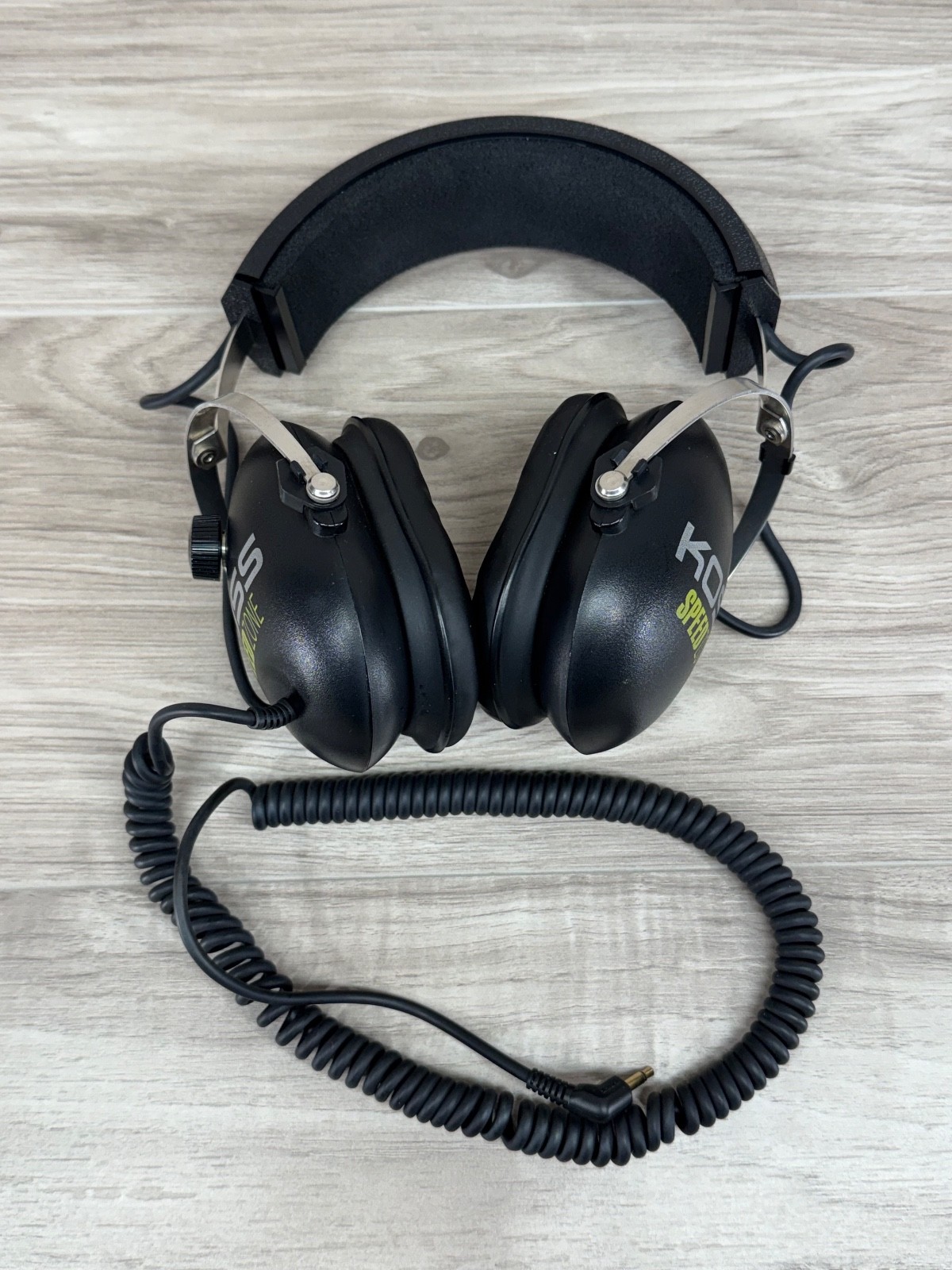 🎧 Koss Speed Zone Noise Reduction Wired Headphones.