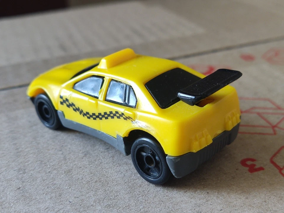 Hot Wheels Yellow Cab Taxi 1994 Plastic Retro Car Small Model Car - Image 2 of 4