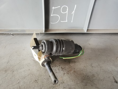 Audi A3 8L A4 B5 A6 4B VW Passat 3B Golf 4 Wischwasserpumpe Scheibenwaschanlage