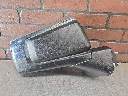 GENUINE OEM CHEVROLET SILVERADO 1500 19-23 RH PASSENGER MIRROR 84575376. 0007 L