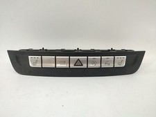 MERCEDES-BENZ A W176 Tastenpanel A2469058102 1.60 Petrol 90kw 2015 24459957 MERCEDES-BENZ A W176 Tastenpanel A2469058102 1.60 Petrol 90kw 2015 24459957
