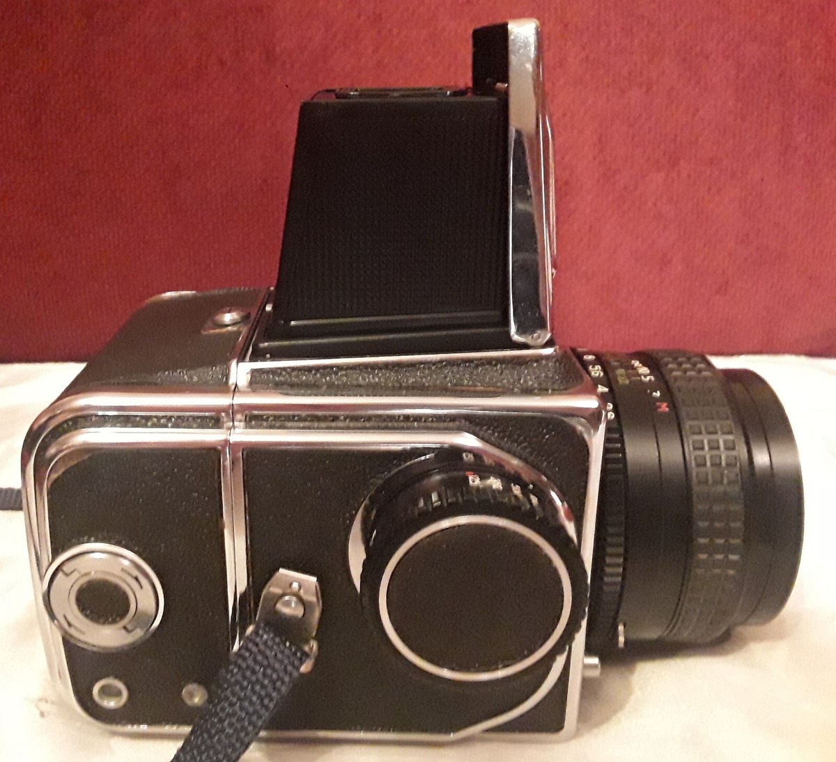 Kiev 88 TTL Medium Format Reflex Camera Kit with Body, Lens, Backs