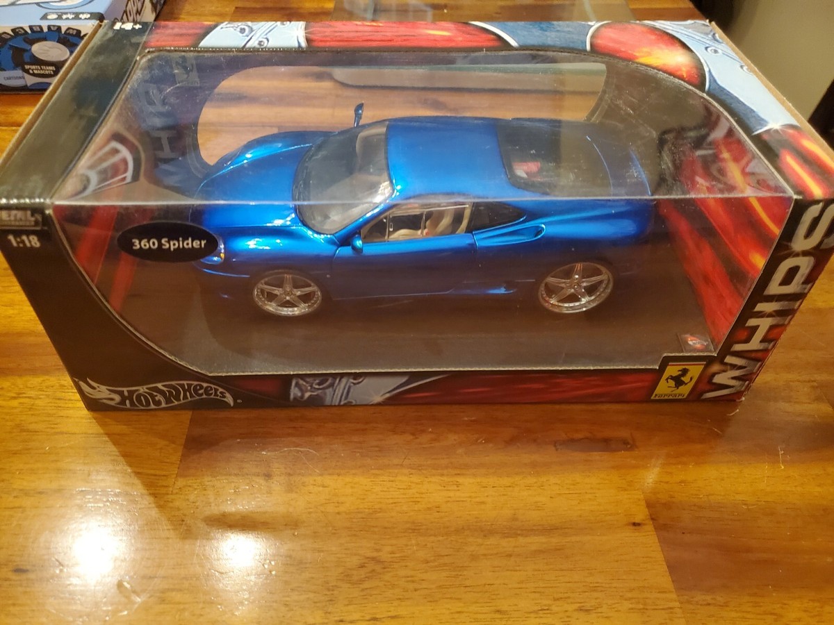 Hot Wheels WHIPS 360 Ferrari Spider Blanco 1/18 – Le Marchand de la Curiosite