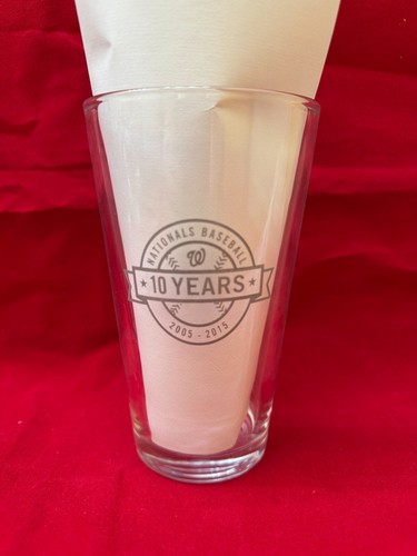 Washington Nationals 2015 Opening Day Premium Suites Member Pint Glass 10-Year - Picture 2 of 4