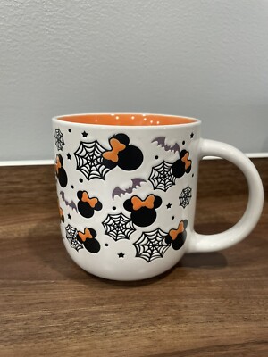 Disney Halloween Minnie Mouse Mug With Spiderwebs & Bats  ️     NEW