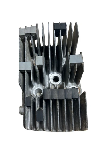 CYLINDER HEAD, LH *{M}*
