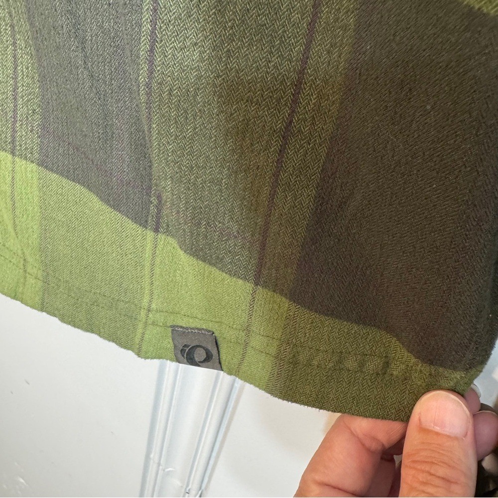 Pearl Izumi Rove Long Sleeve Snap Closure Shirt Green Plaid Size XL