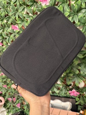 VALENTINO ブラック ケース Valentino Beauty Black Dopp Case travel Pouch cosmetic toiletry