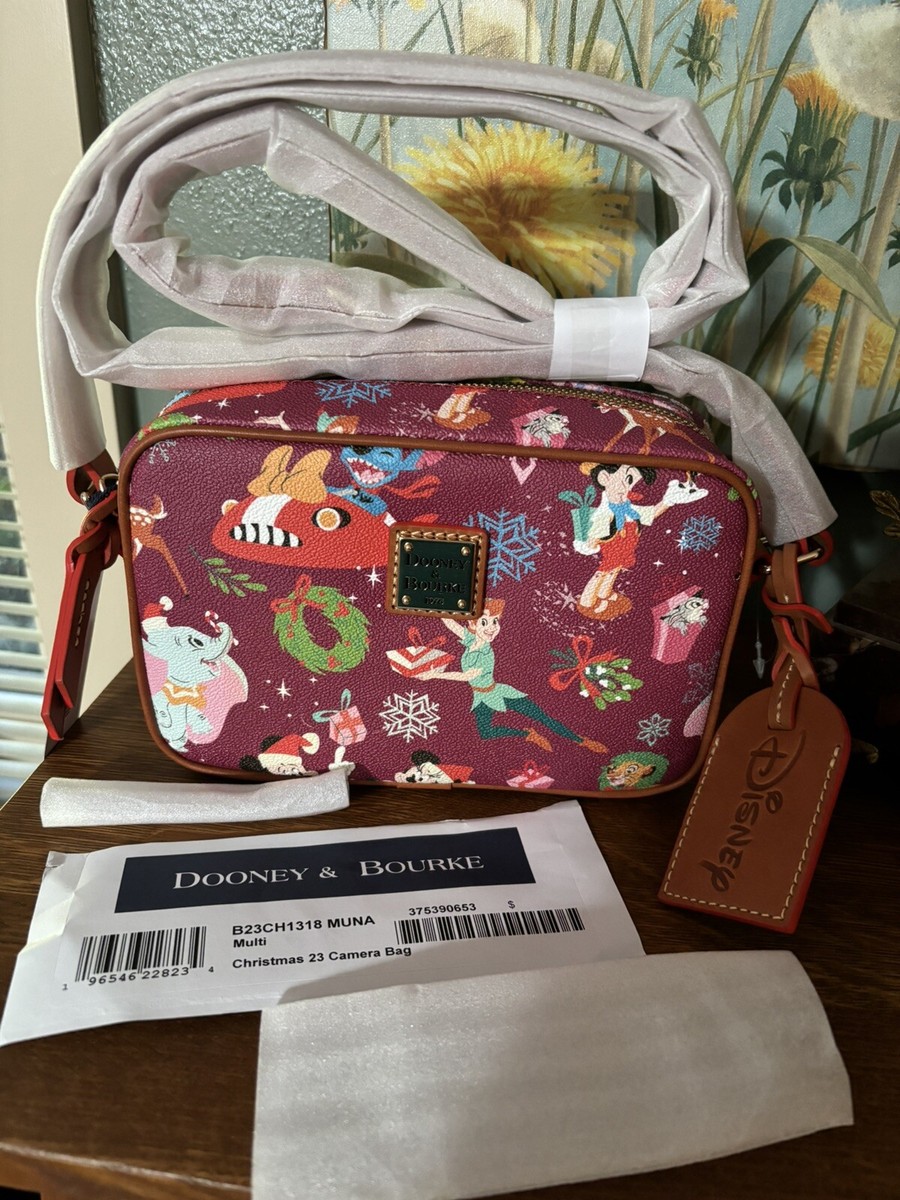 DISNEY DOONEY & BOURKE 2023 CHRISTMAS RED HOLIDAY PURSE  display picture 1