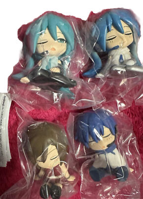 Hatsune Miku Capsule Toy Mini Shoulder drop Figure Part 2