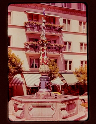 Maypole in Old Town Lucerne Switzerland 1975 35mm Photo Slide Org