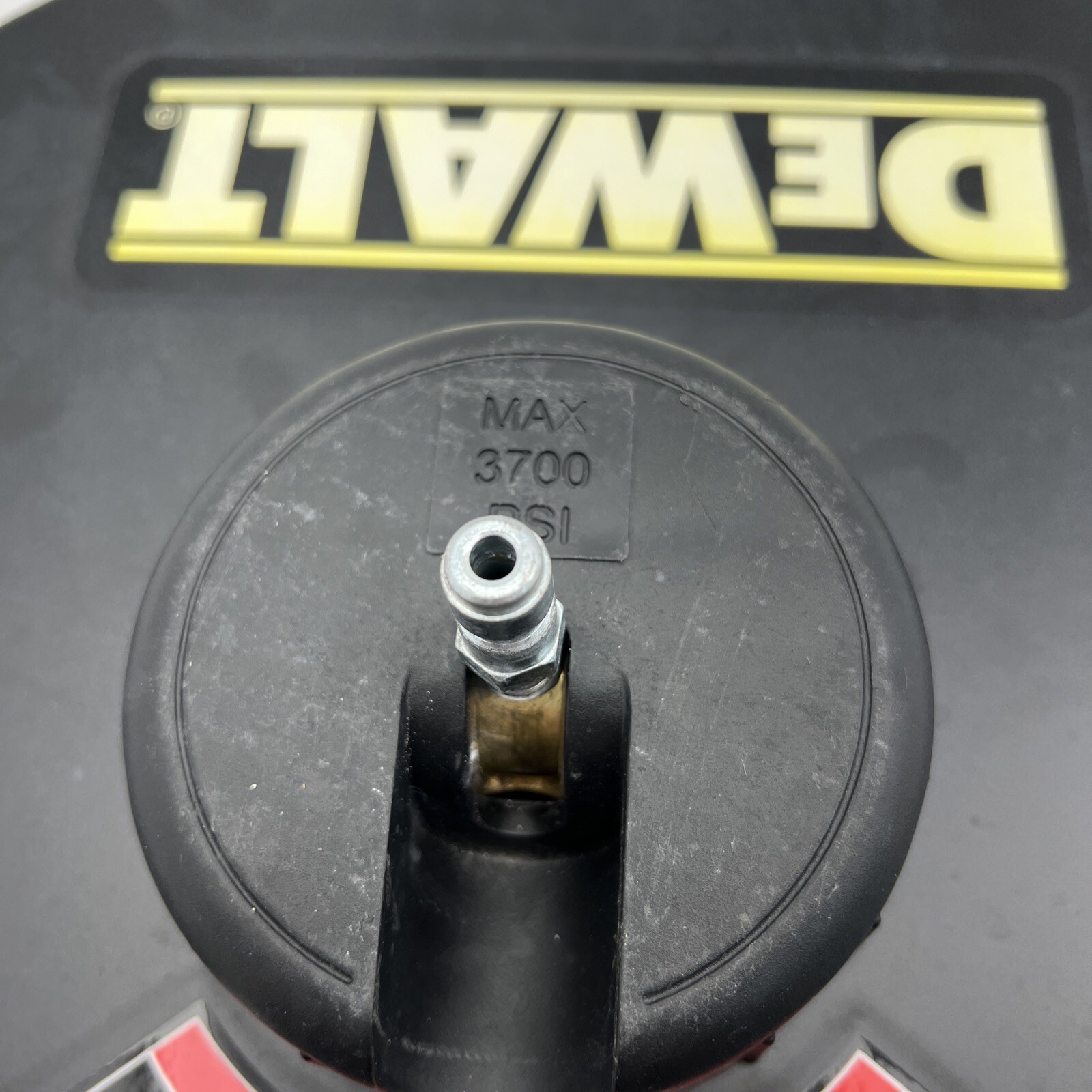 Dewalt 18" Pressure Washer Surface Cleaner DXPA37SC Used 2 636893405143