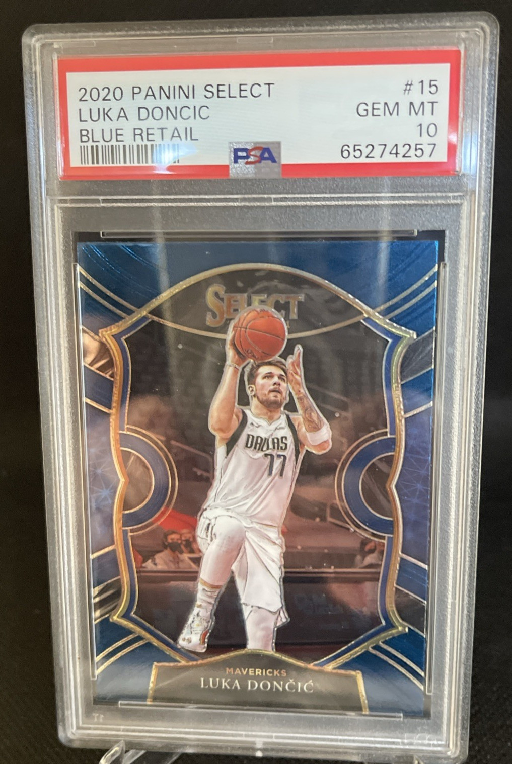 2020 Panini Select Luka Doncic #15 Blue Prizm Basketball Card PSA 10