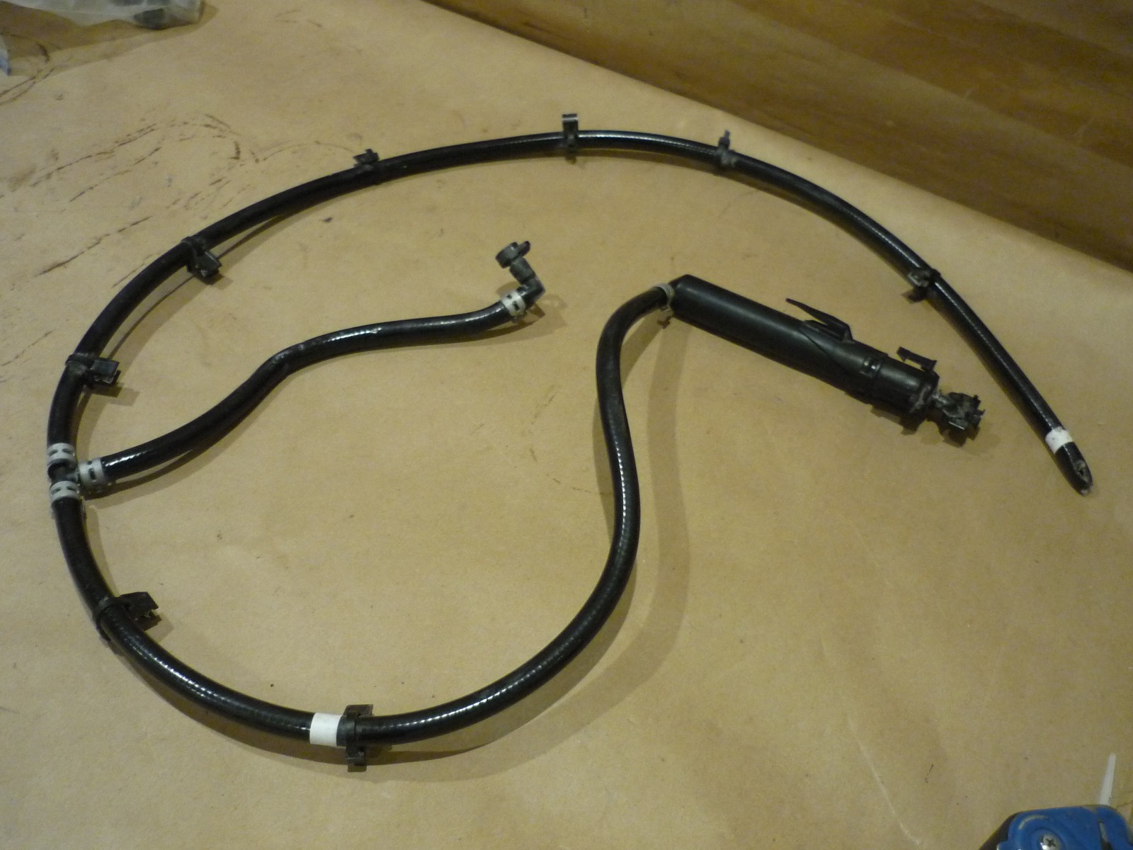 Ferrari 458 - Headlight Washer Hose With RH Nozzle -P/N 82534900