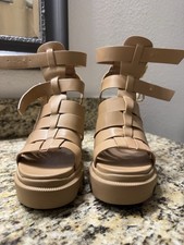 Steve Madden Camel Platform Sandals with Chunky Heel