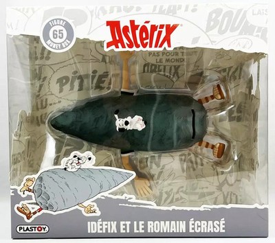 Asterix - Plastic Piggy Bank Plastoy - Idefix and the Crushed Roman