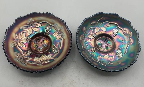 PAIR OF VINTAGE CARNIVAL FENTON BLUE VINTAGE. 6” ICE CREAM  BOWLS PANEL EXTERIOR