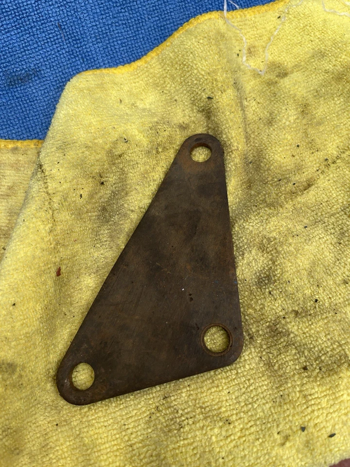 Dodge Tradesman B200 1976 furgoneta soporte alternador Foto 2 de 4