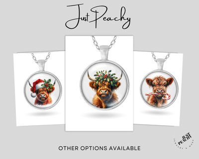 Christmas Highland Cow Festive Holiday Art Silver Pendant Necklace 2 Sizes