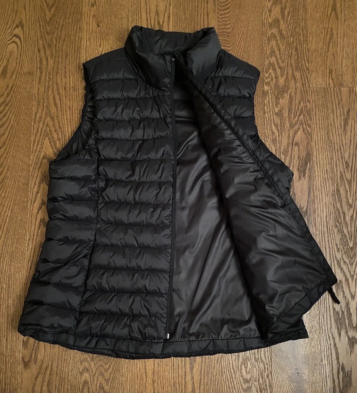 NWT Old Navy Active Women’s NarrowChannel Quilted Puffer Vest Black XL