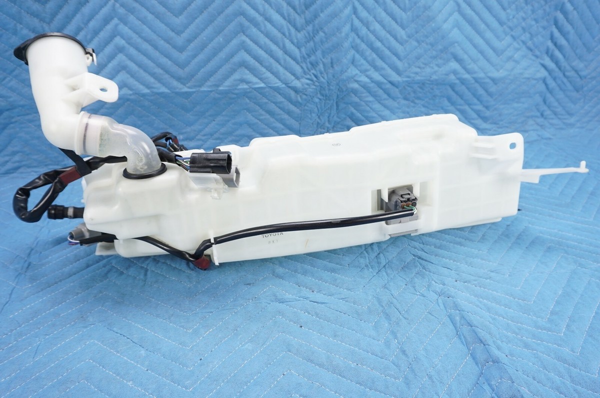 Lexus LX570 Windshield & Headlamp Washers Tank w/ Pumps & Level